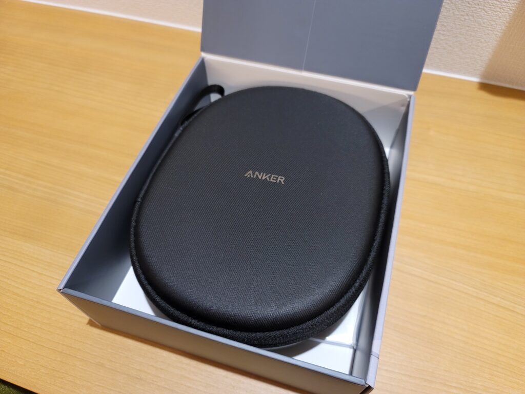 anker powerconf h700 箱を開けた様子