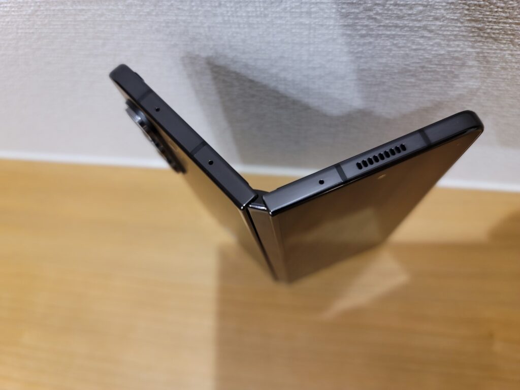 galaxy z fold 5 ヒンジの様子